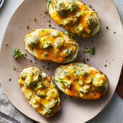 Air-Fryer Broccoli & Cheese Baked Potatoes